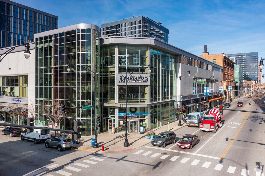 40 S Halsted St, Chicago, IL for lease - Building Photo - Image 2 of 9