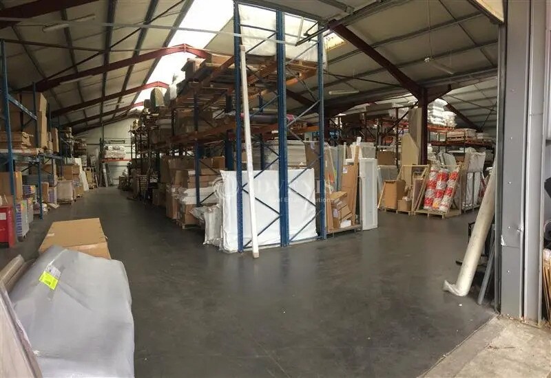 Flex in Saucats for lease - Interior Photo - Image 3 of 9