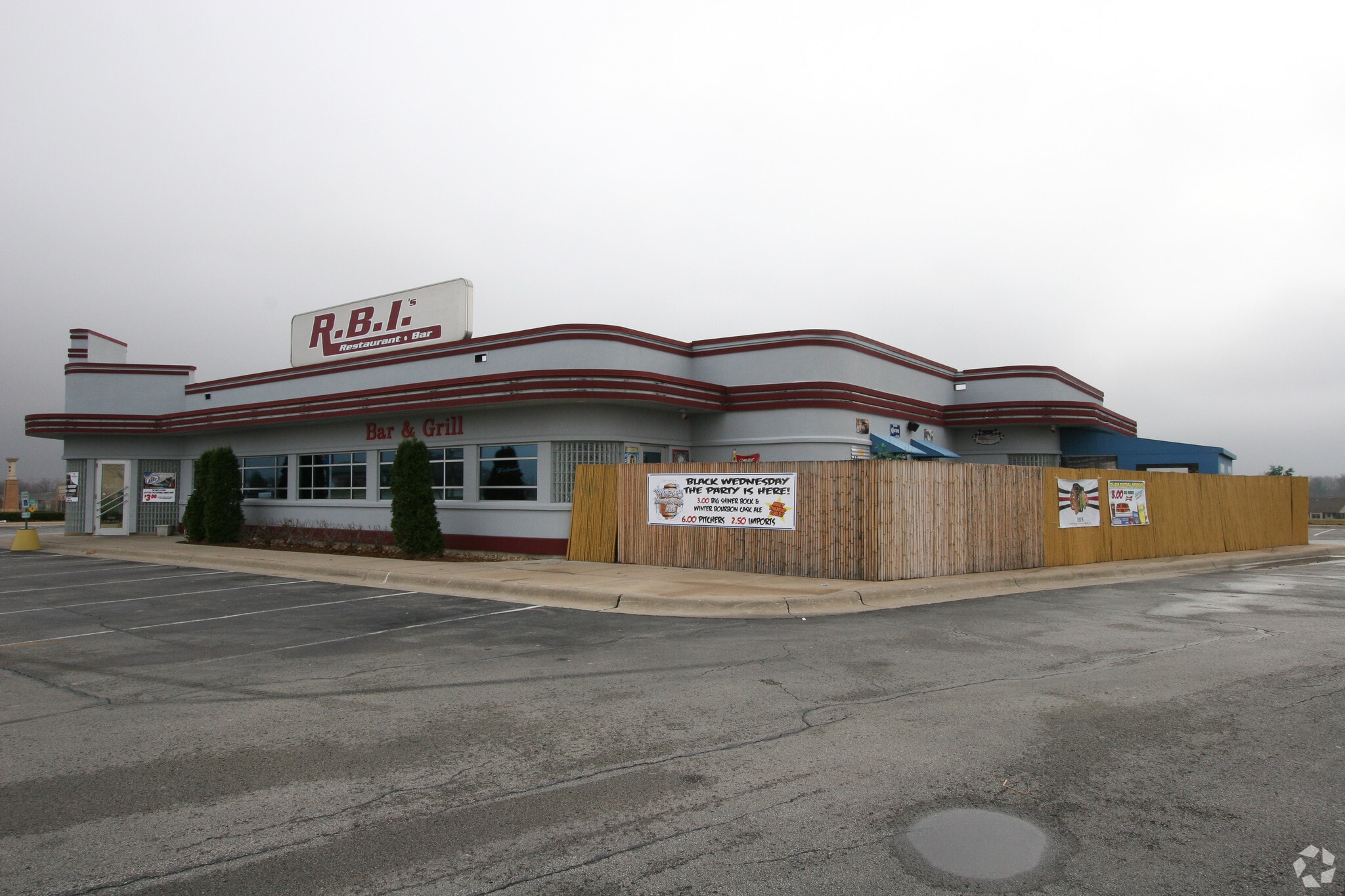 3870 N Perryville Rd, Rockford, IL for lease Primary Photo- Image 1 of 4