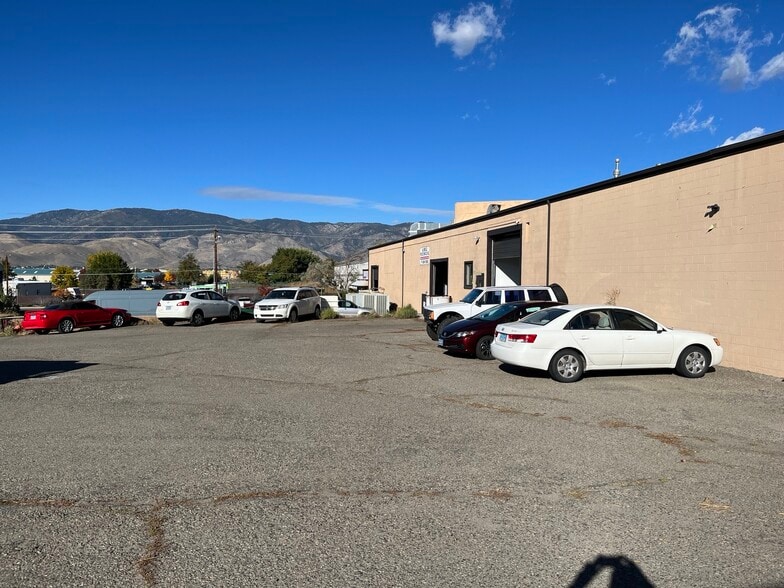 3915 Fairview Dr, Carson City, NV for sale - Building Photo - Image 3 of 8