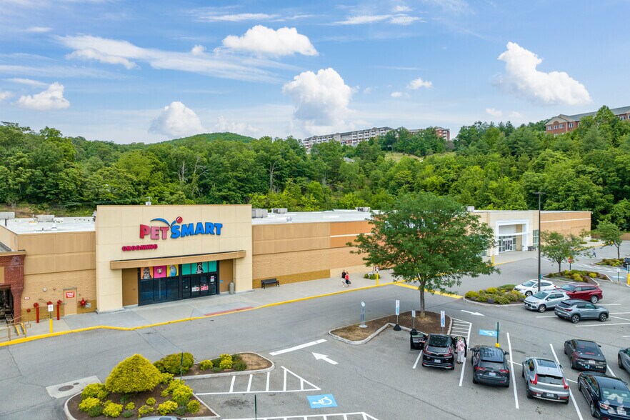 4208-4210 Franklin Rd Sw, Roanoke, VA for sale - Primary Photo - Image 1 of 1