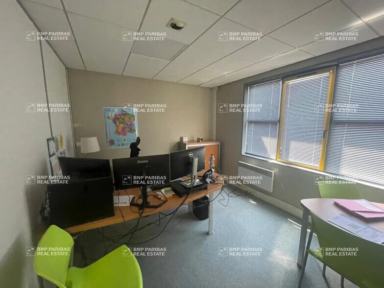 Office in Olivet for lease - Building Photo - Image 2 of 9