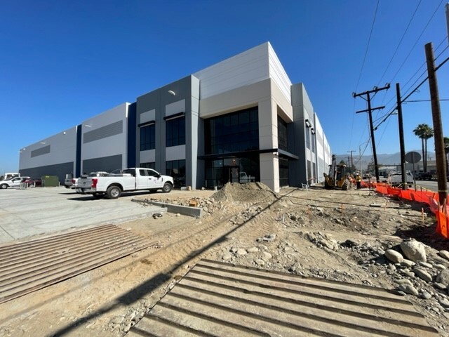 415 S Motor Ave, Azusa, CA for lease - Building Photo - Image 1 of 8