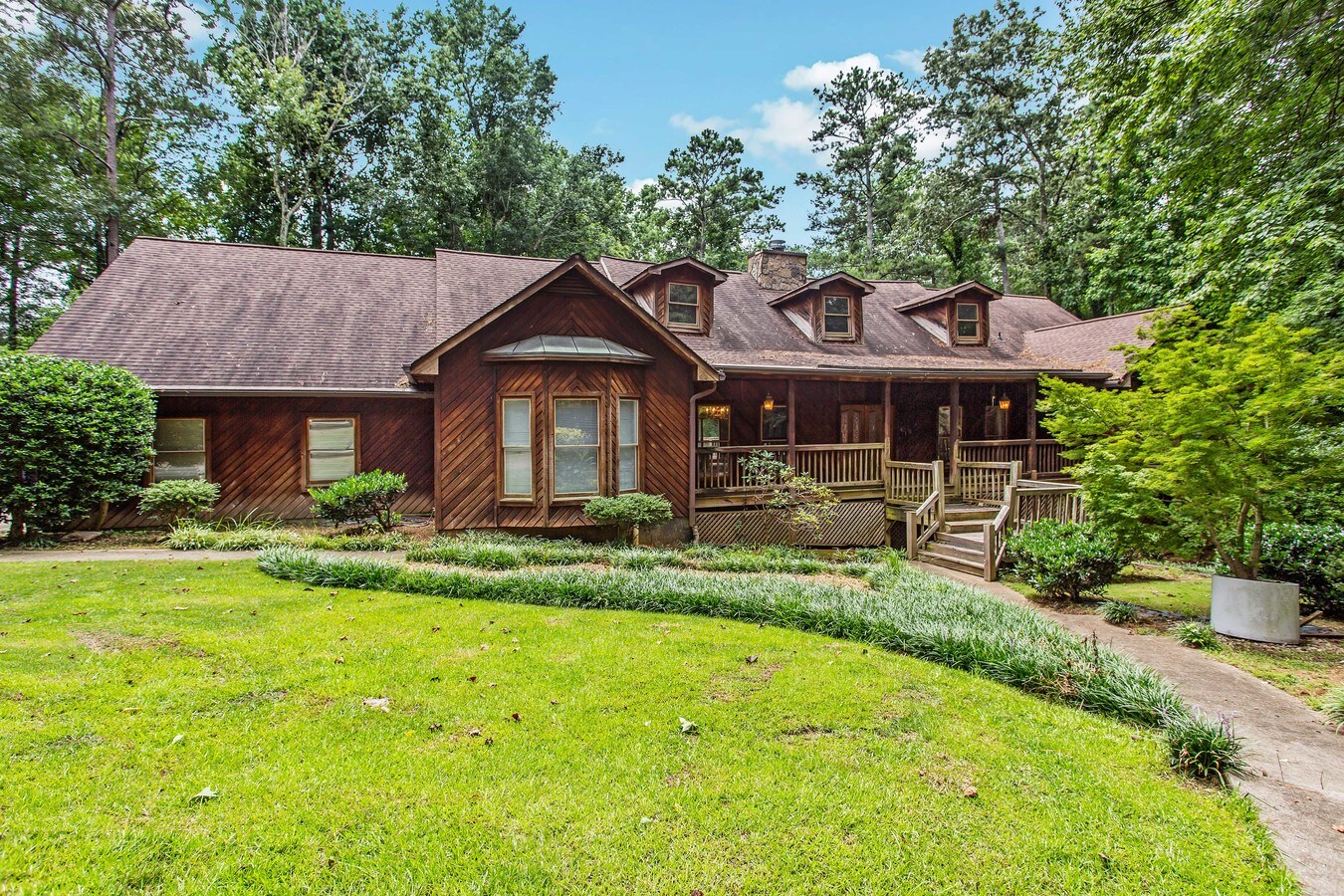 Homes For Sale On Woodstock Road Roswell Ga at Chris Edwards blog