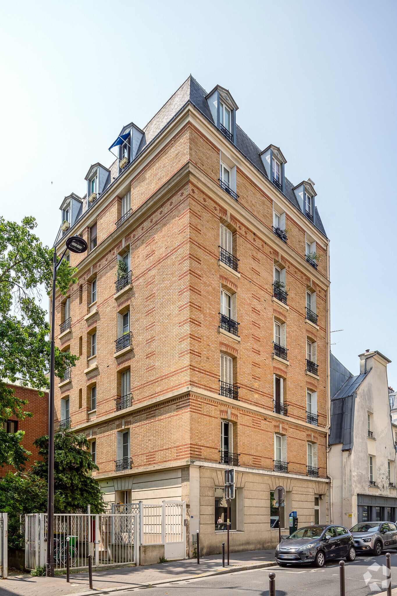 41 Rue Poliveau, Paris for sale Primary Photo- Image 1 of 2