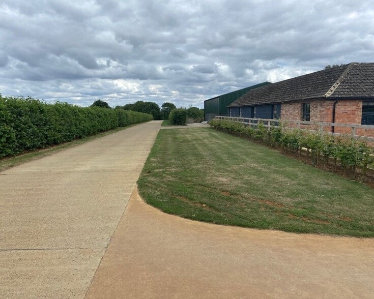 Astrop Rd, Banbury for lease - Building Photo - Image 3 of 7