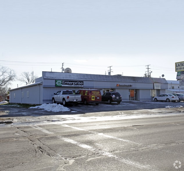 111 W Genesee St, Lapeer, MI for sale - Primary Photo - Image 1 of 1