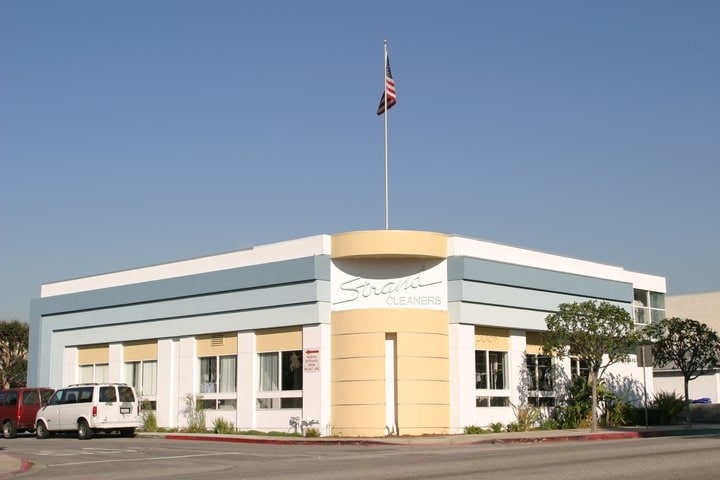 927 Manhattan Beach Blvd, Manhattan Beach, CA for lease - Building Photo - Image 1 of 16