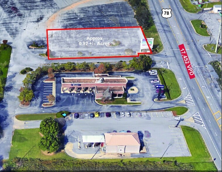 2004 Veterans Memorial Dr, Birmingham, AL for sale - Building Photo - Image 1 of 1