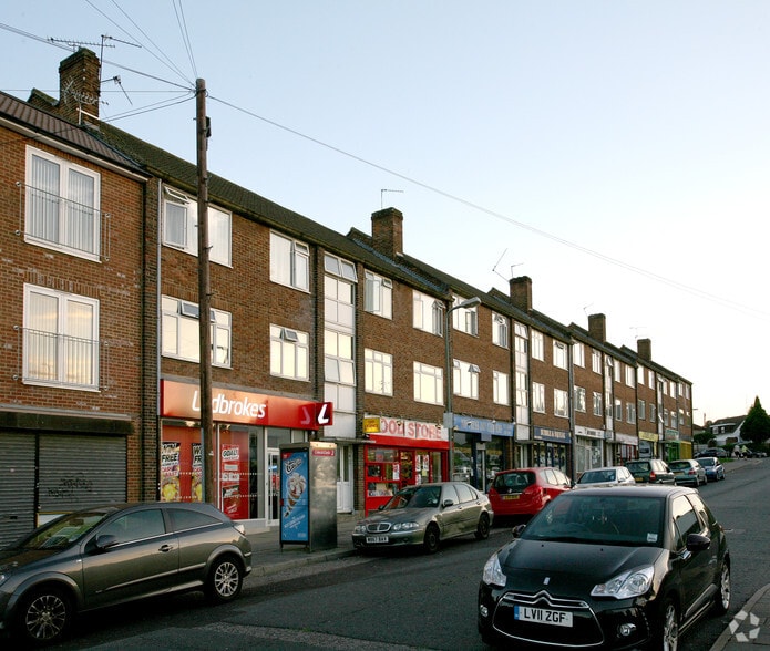 1-19 Stanley Way, Orpington for lease - Primary Photo - Image 2 of 11