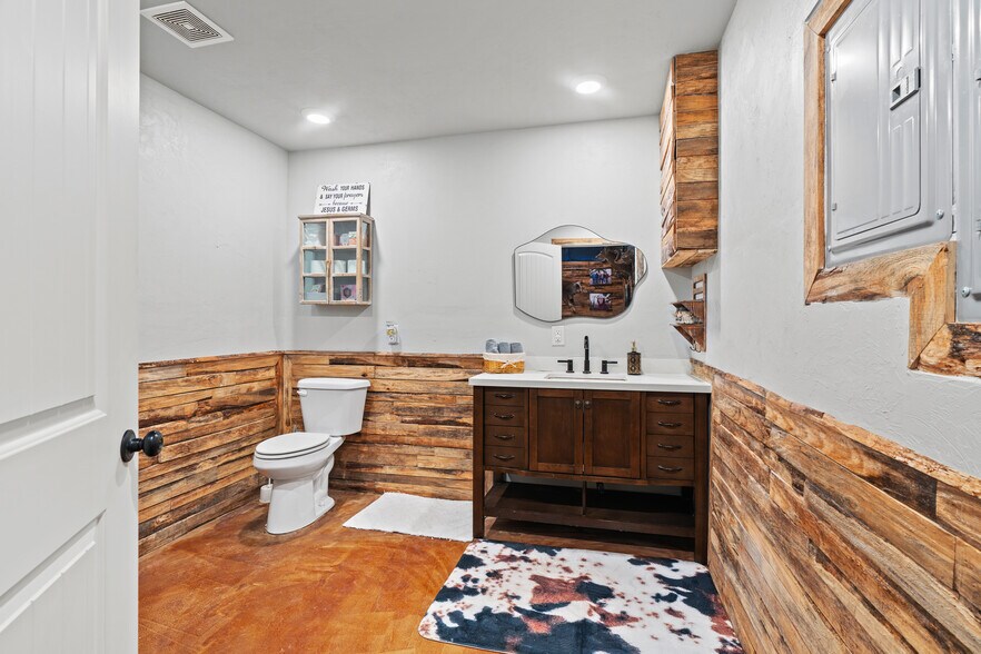 225 S 150th St, Fairmont, OK for sale - Building Photo - Image 3 of 23