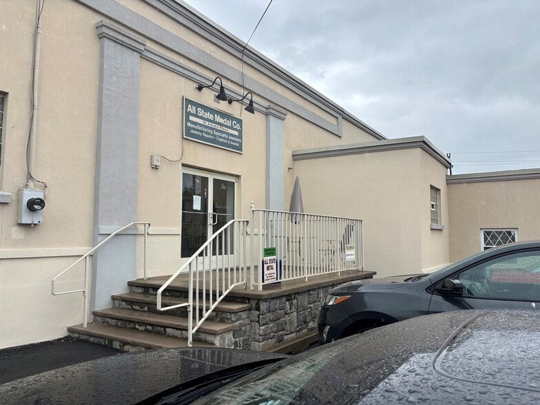 16-18 Adams Pl, Lodi, NJ for lease - Building Photo - Image 1 of 8