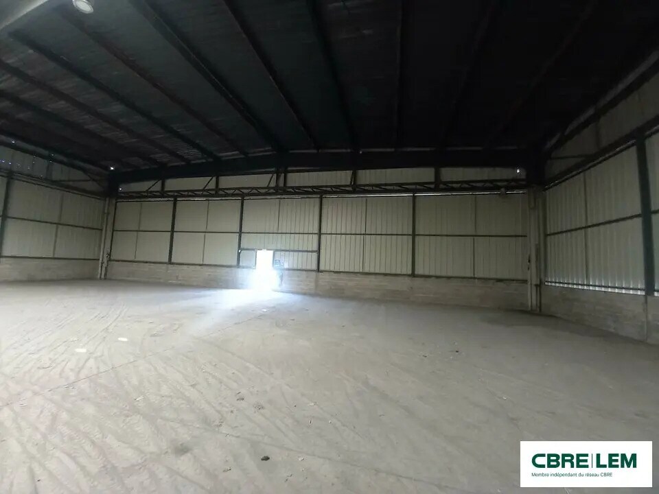 Flex in Mondeville for lease Building Photo- Image 1 of 9