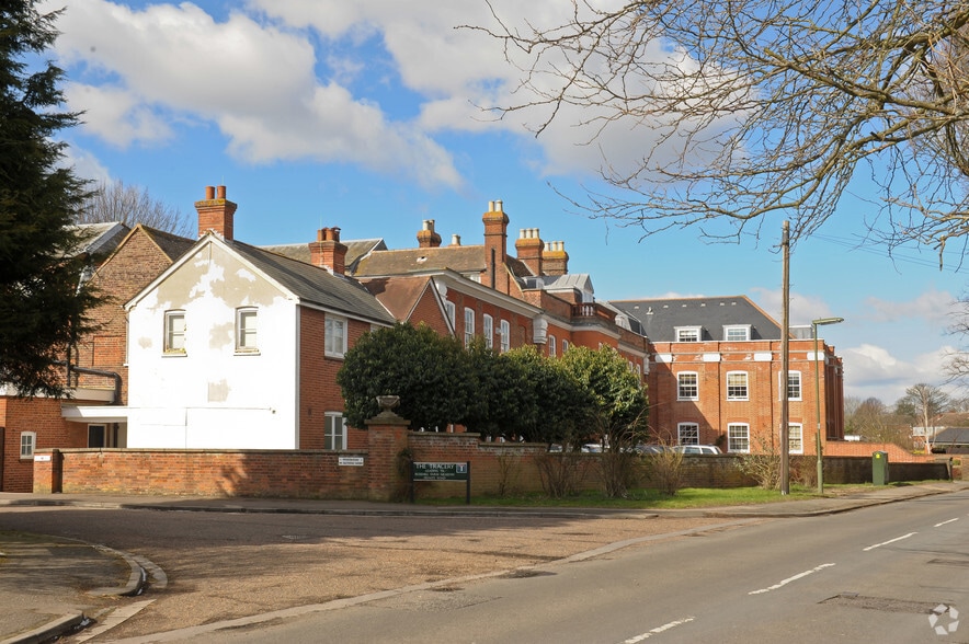 Park Rd, Banstead for lease - Primary Photo - Image 3 of 6