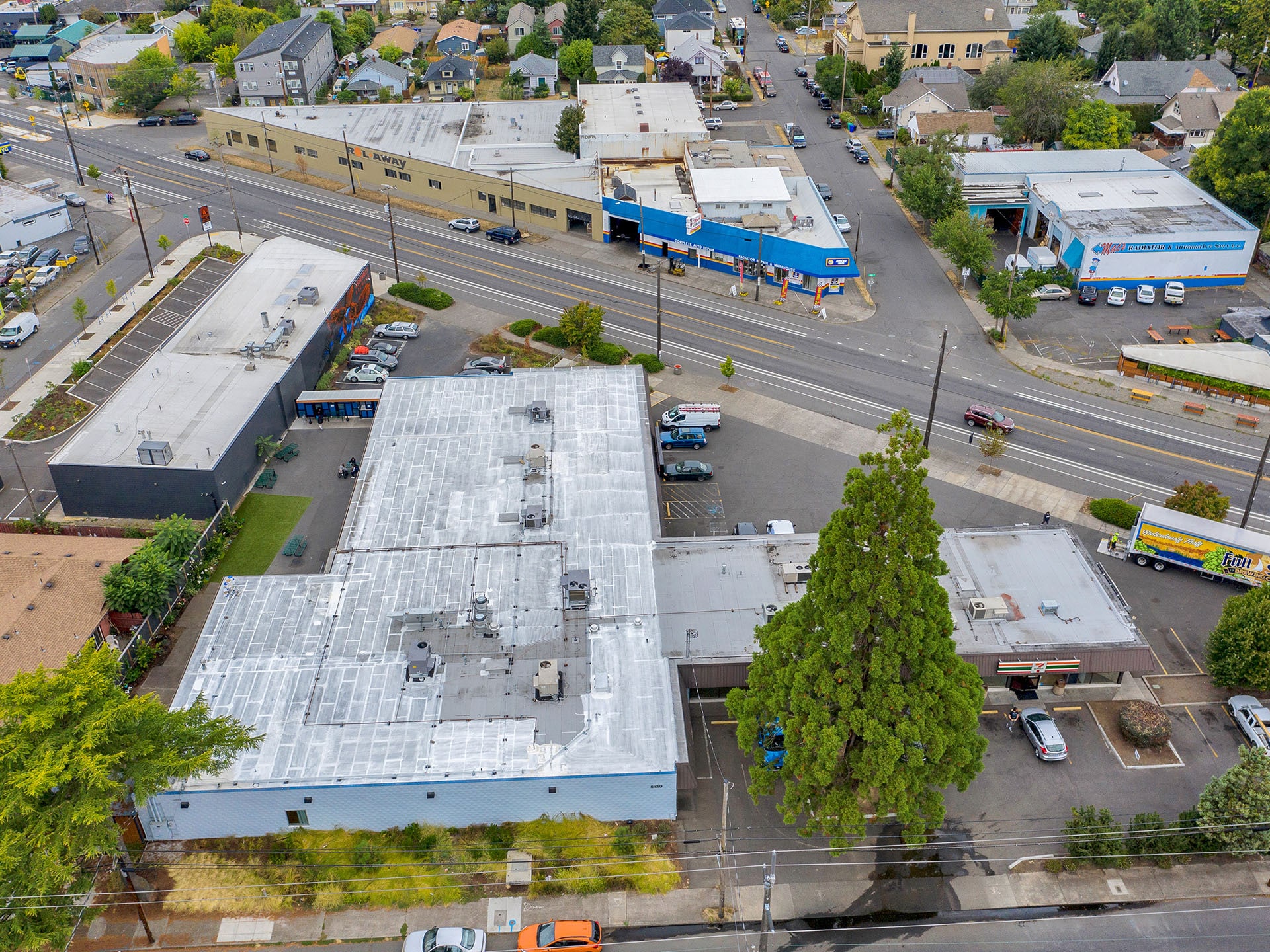 61306144 SE Foster Rd, Portland, OR 97206 Winson Center