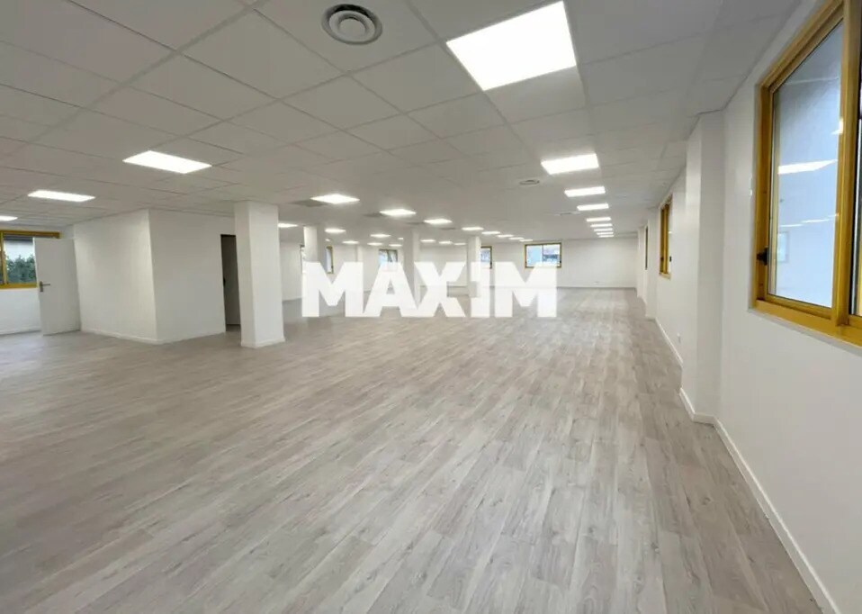 13 Rue De La Houe, Quetigny for sale Interior Photo- Image 1 of 4