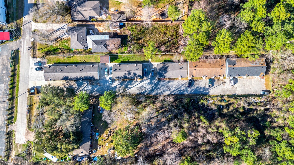 409 Austin Rd, Conroe, TX for sale - Building Photo - Image 3 of 33