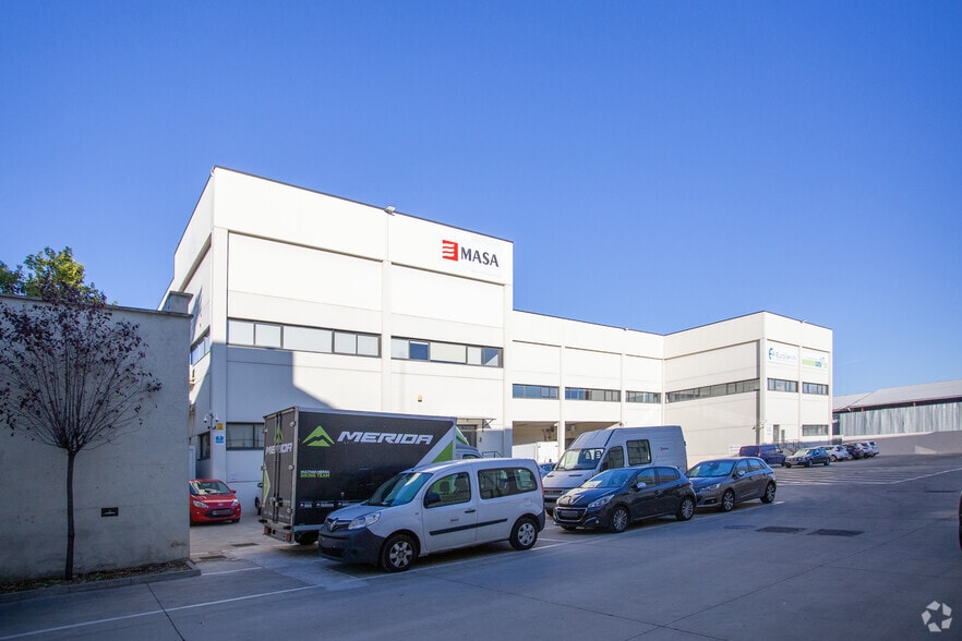 Industrial in San Fernando de Henares, Madrid for sale - Building Photo - Image 3 of 4