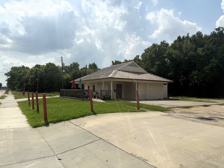 5740 S Wayside Dr, Houston, TX for lease - Building Photo - Image 3 of 21