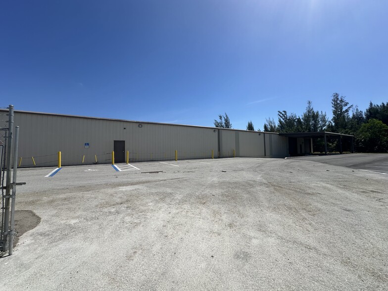 4131 Wausau Rd, Fort Myers, FL for lease - Building Photo - Image 1 of 22