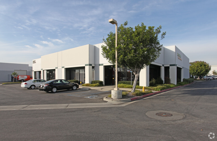 515 Spanish Ln, Walnut, CA for lease - Building Photo - Image 1 of 3