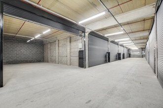 574 Manchester Rd, Bury for lease Interior Photo- Image 2 of 13