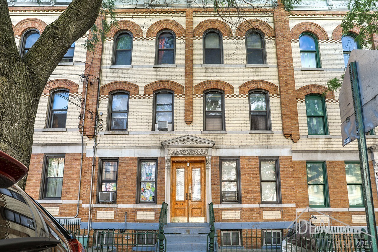 2034 Palmetto St, Ridgewood, NY for sale Primary Photo- Image 1 of 1