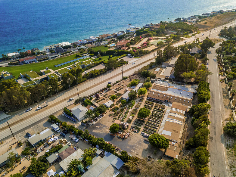 25019 Pacific Coast Hwy, Malibu, CA for lease - Primary Photo - Image 1 of 21