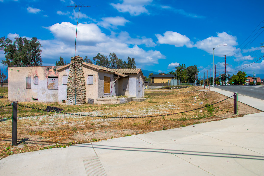 8788 Citrus Ave, Fontana, CA for lease - Building Photo - Image 2 of 18