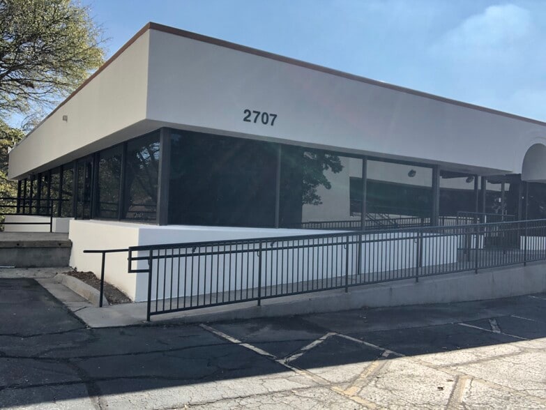 2707 Buford Hwy, Atlanta, GA for sale - Building Photo - Image 2 of 6