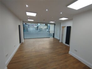 315 London Rd, Westcliff On Sea for lease Interior Photo- Image 1 of 2