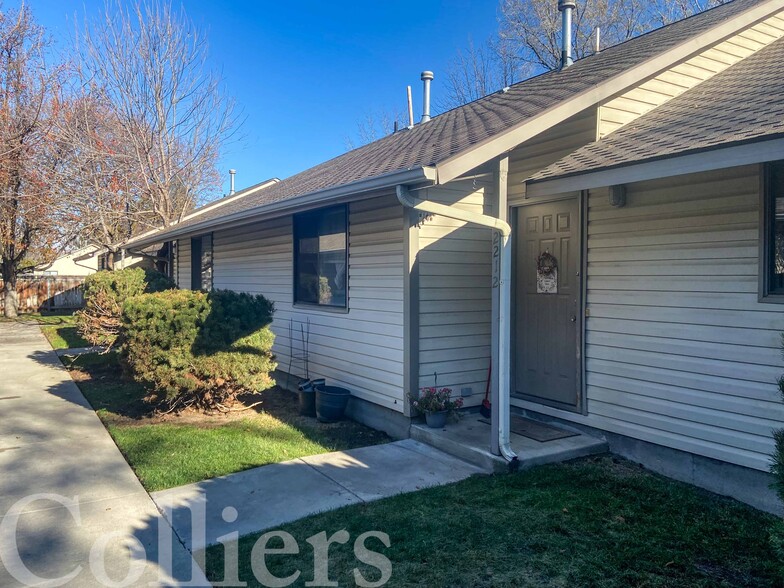 2208-2220 S Gekeler Ln, Boise, ID for sale - Building Photo - Image 2 of 12