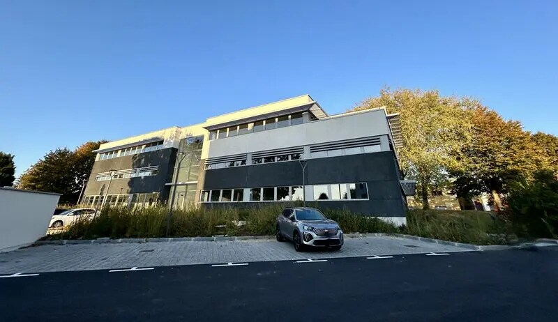 Office in Mont-Saint-Aignan for lease - Building Photo - Image 2 of 15