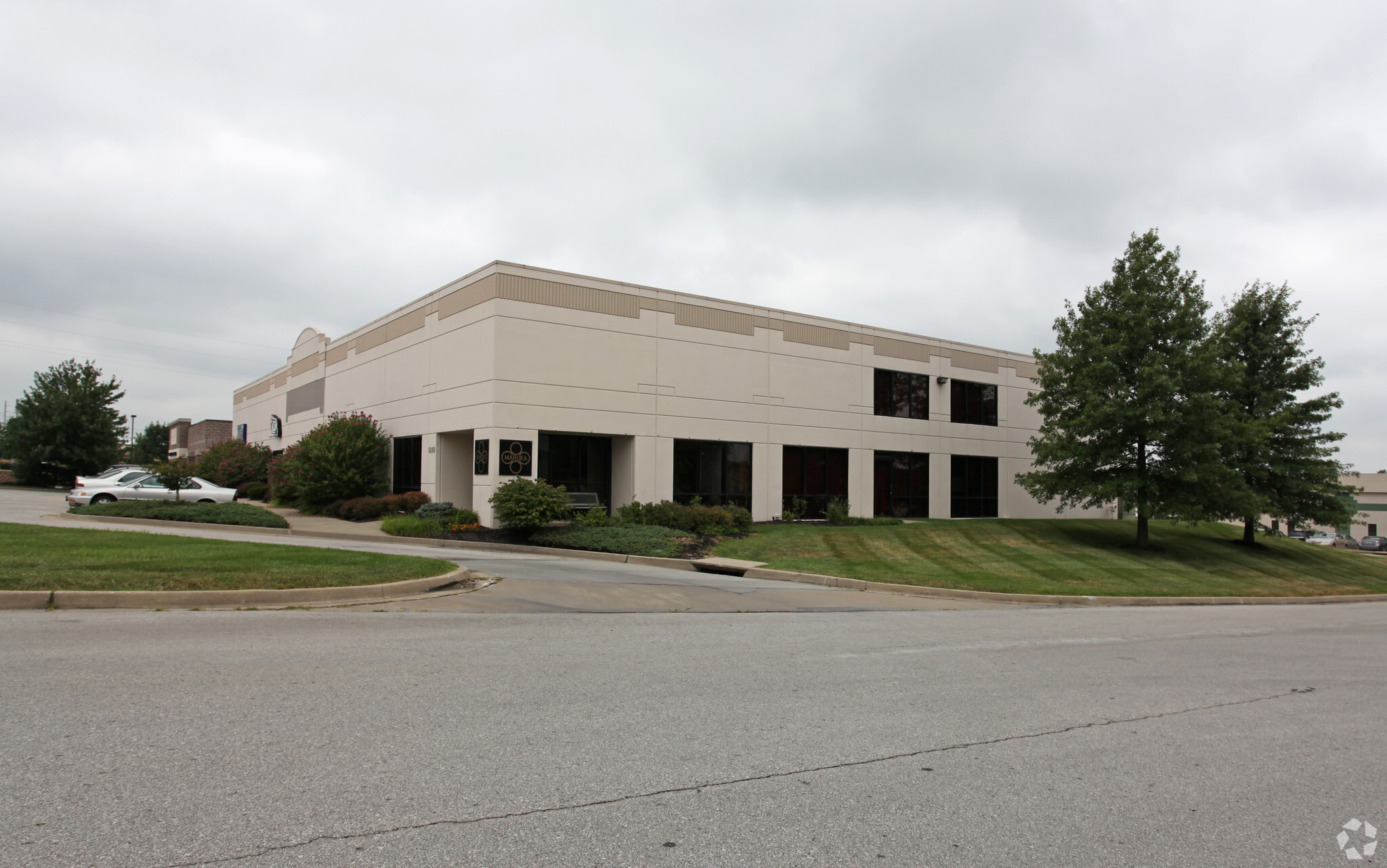 1206-1210 NE Douglas St, Lees Summit, MO for lease Building Photo- Image 1 of 7