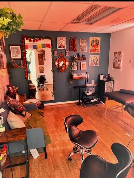 105 Washington Blvd S, Laurel, MD for lease - Interior Photo - Image 2 of 5