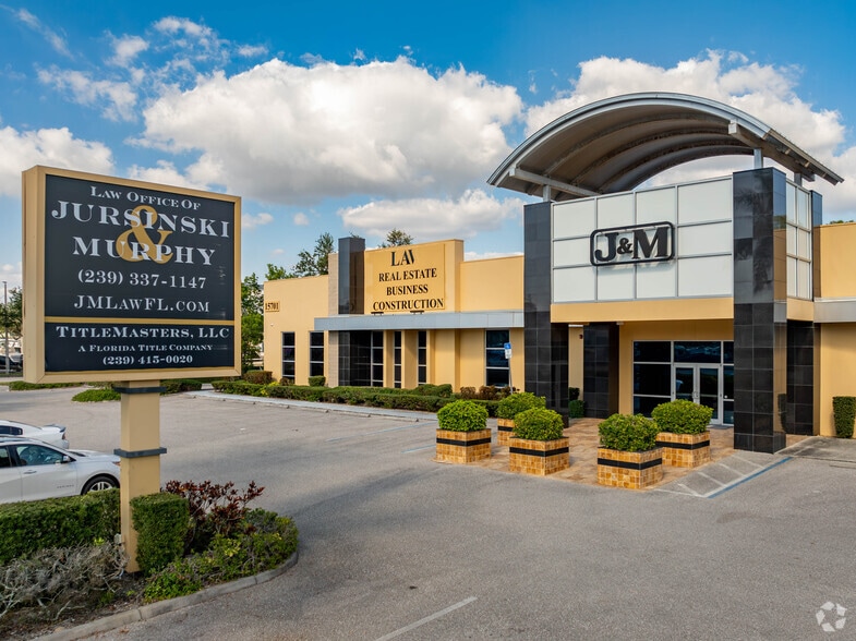 15701 S Tamiami Trl, Fort Myers, FL for lease - Building Photo - Image 2 of 11