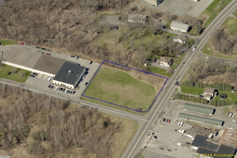 0 Vine St, Liverpool, NY for sale - Building Photo - Image 1 of 1