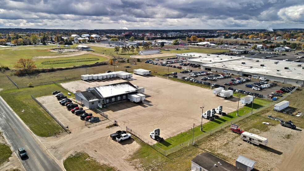 1451 Hanthorn St, Cadillac, MI for sale - Primary Photo - Image 1 of 1