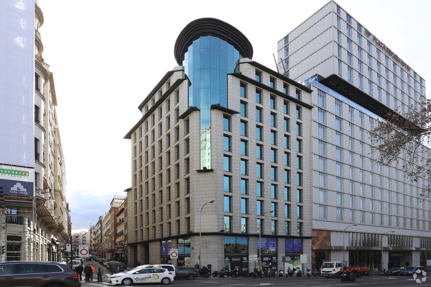 Calle de Leganitos, 47, Madrid, Madrid for lease - Building Photo - Image 2 of 9