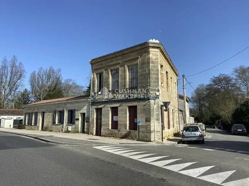 Retail in Gradignan for sale Building Photo- Image 1 of 13