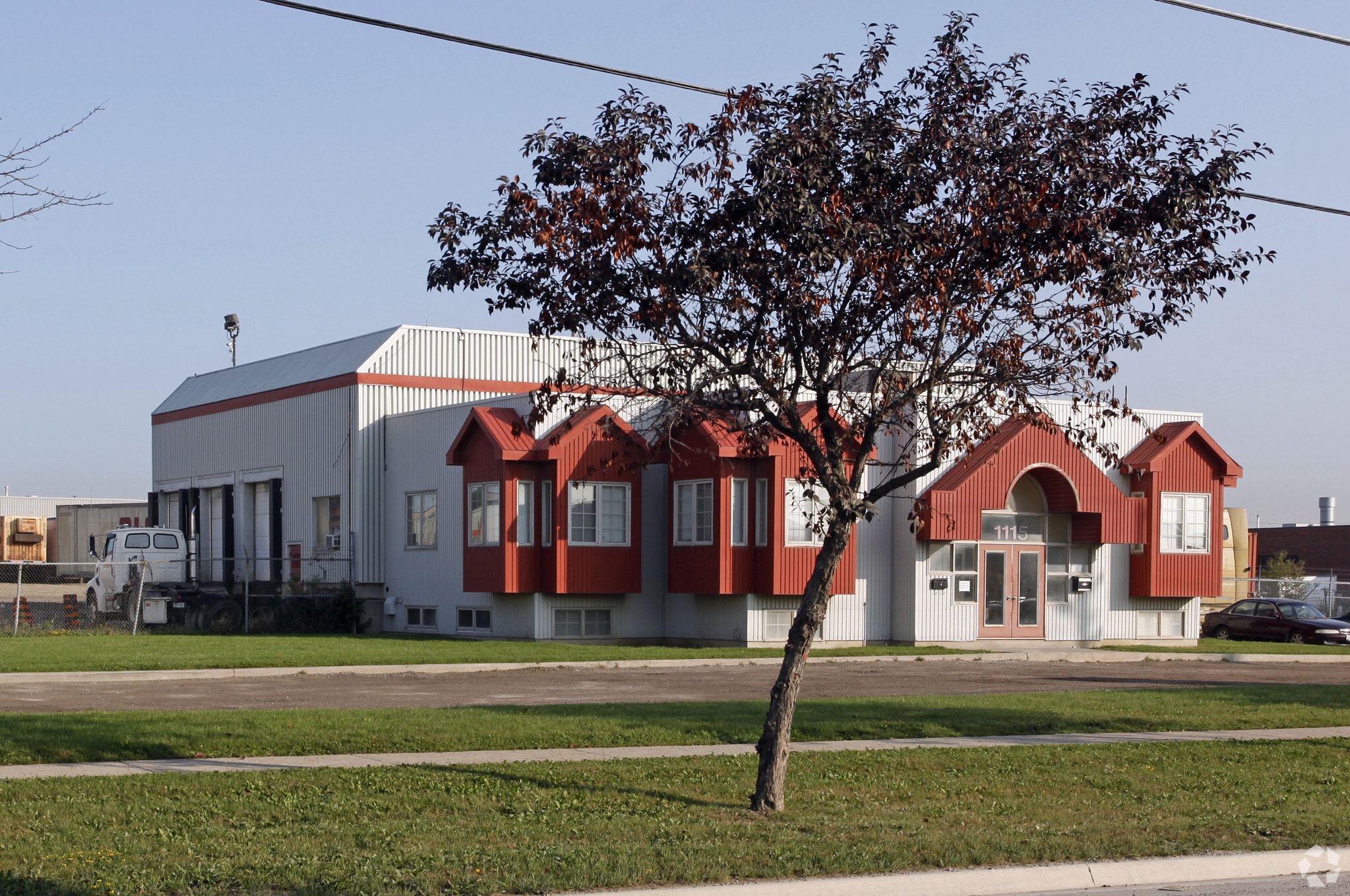 1115 Mid-Way Blvd, Mississauga, ON for lease Primary Photo- Image 1 of 6