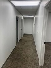 841 Mohawk St, Bakersfield, CA for lease Building Photo- Image 2 of 6