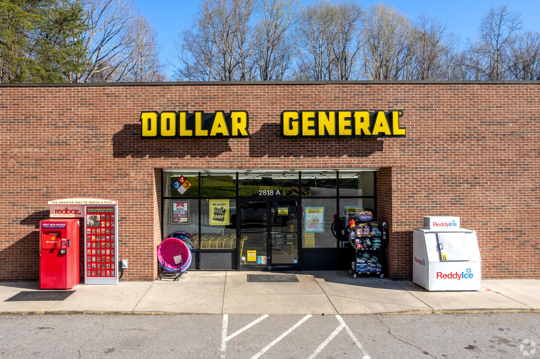 2818 W US 421 Hwy, Wilkesboro, NC 28697 Dollar General Shopping