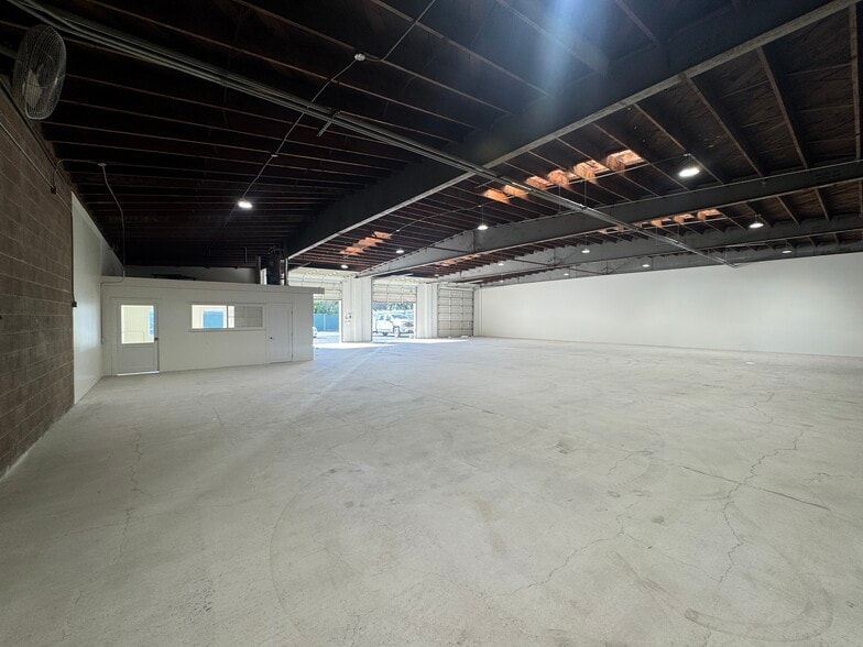 1726 N Ventura Ave, Ventura, CA for lease - Building Photo - Image 3 of 10