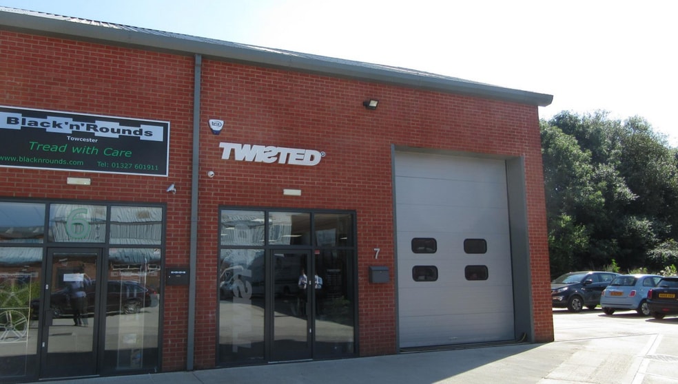 Old Tiffield Rd, Towcester for sale - Building Photo - Image 1 of 1