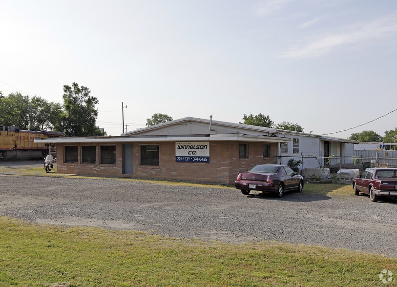 224 W 13th St, North Little Rock, AR for sale - Primary Photo - Image 1 of 6