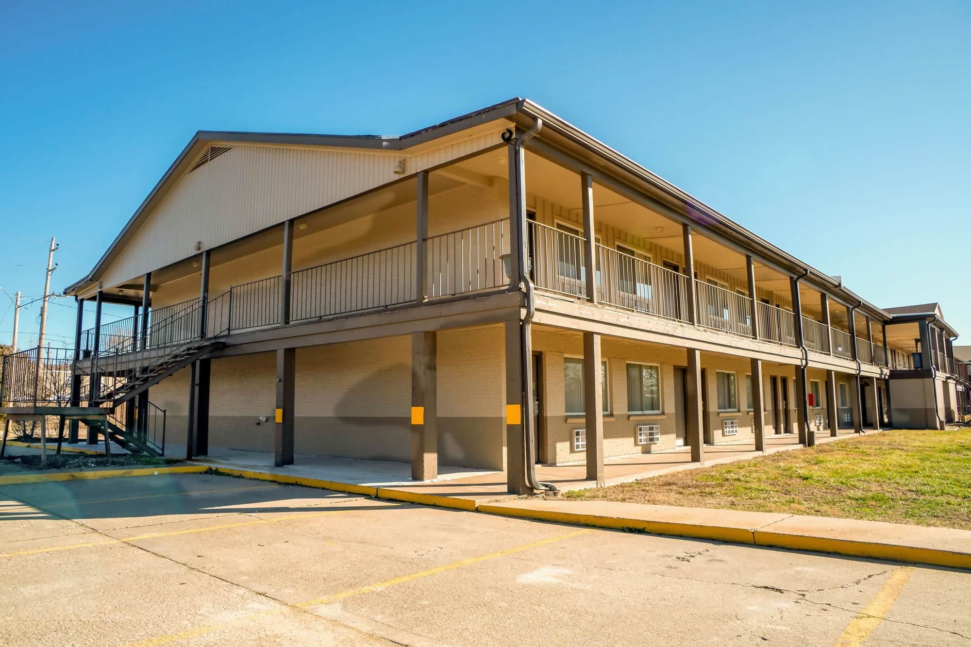 201 Continental Dr, Junction City, KS for sale Primary Photo- Image 1 of 1