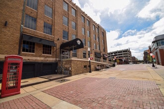 500 President Clinton Ave, Little Rock, AR for lease Building Photo- Image 1 of 4