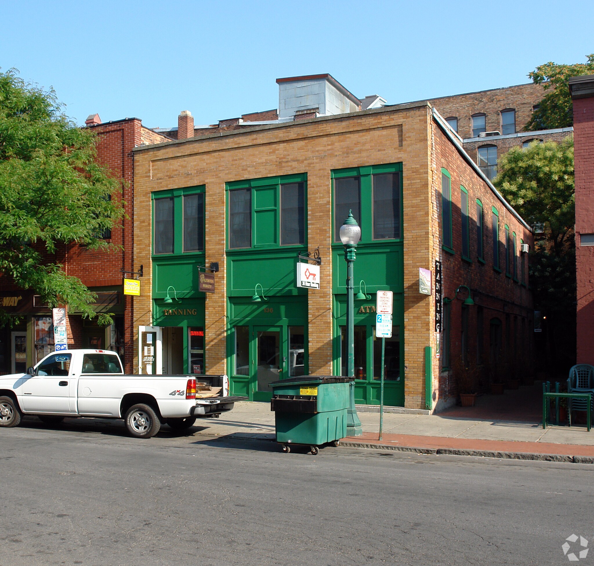 136 Walton St, Syracuse, NY for sale Primary Photo- Image 1 of 1