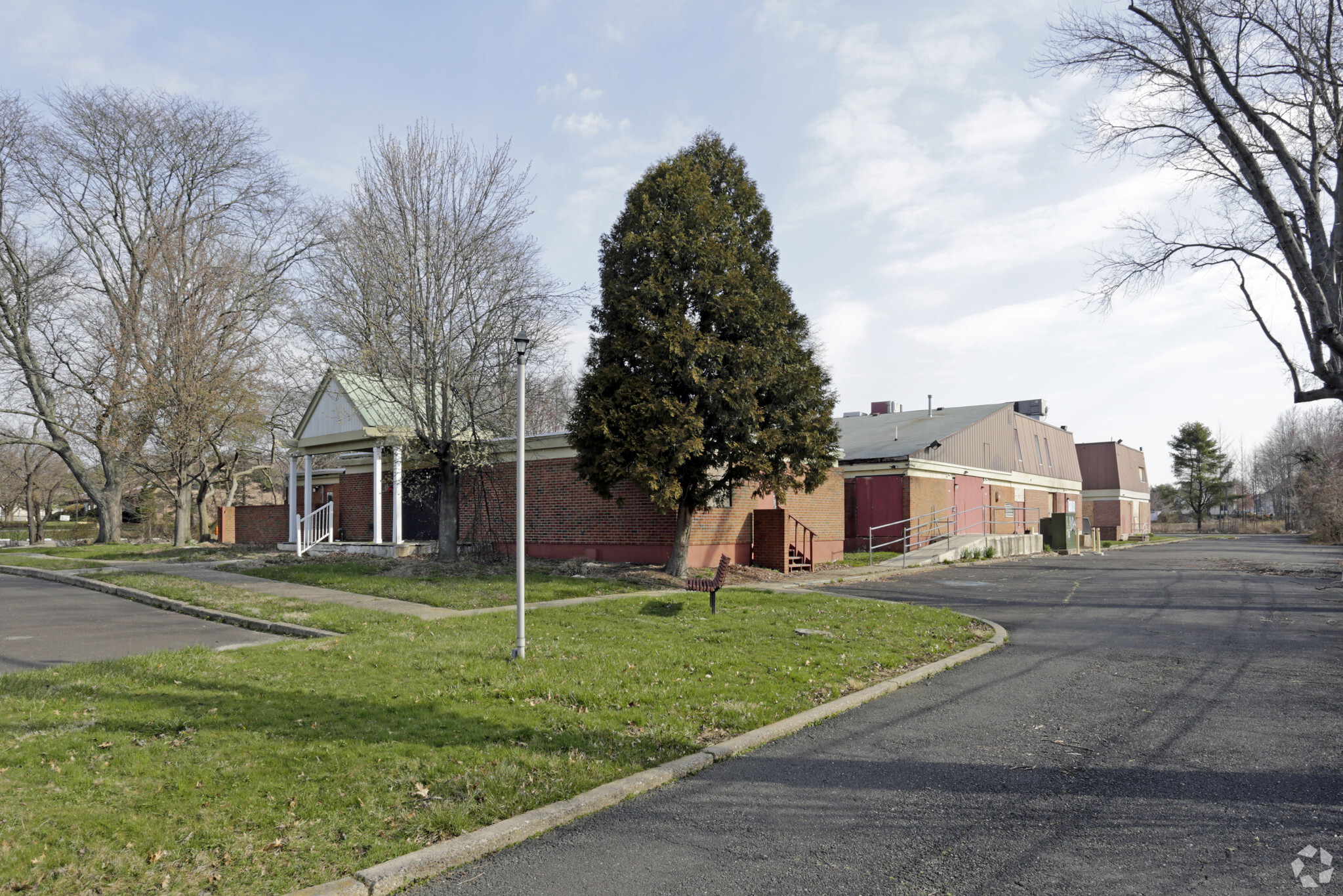 1723 Woodbourne Rd, Levittown, PA for sale Primary Photo- Image 1 of 1